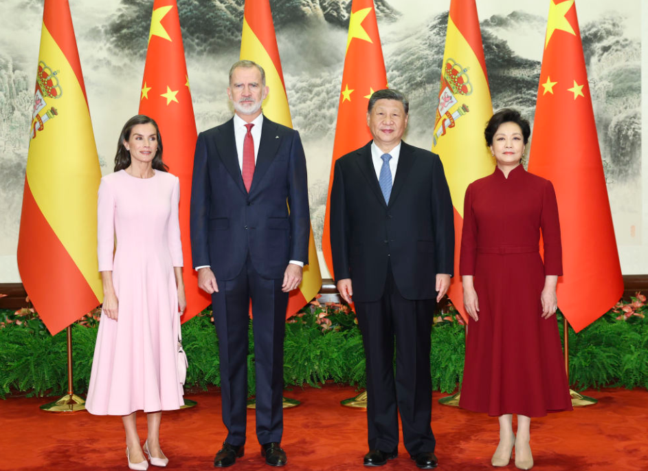 习近平会见西班牙国王费利佩六世