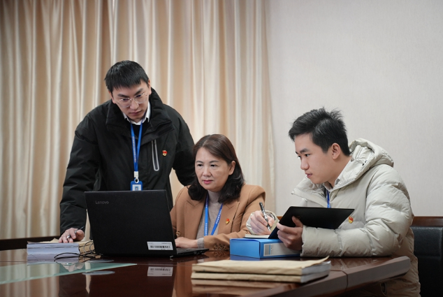 “案子未结,我心难安” 记全国纪检监察系统先进工作者广西柳州市监委委员侯柳玉(图1) “案子未结,我心难安” 记全国纪检监察系统先进工作者广西柳州市监委委员侯柳玉(图1)