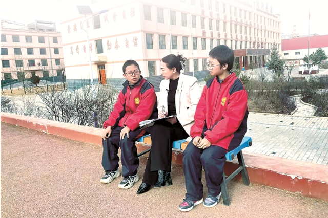 当好联系人民群众的桥梁(图3) 当好联系人民群众的桥梁(图3)